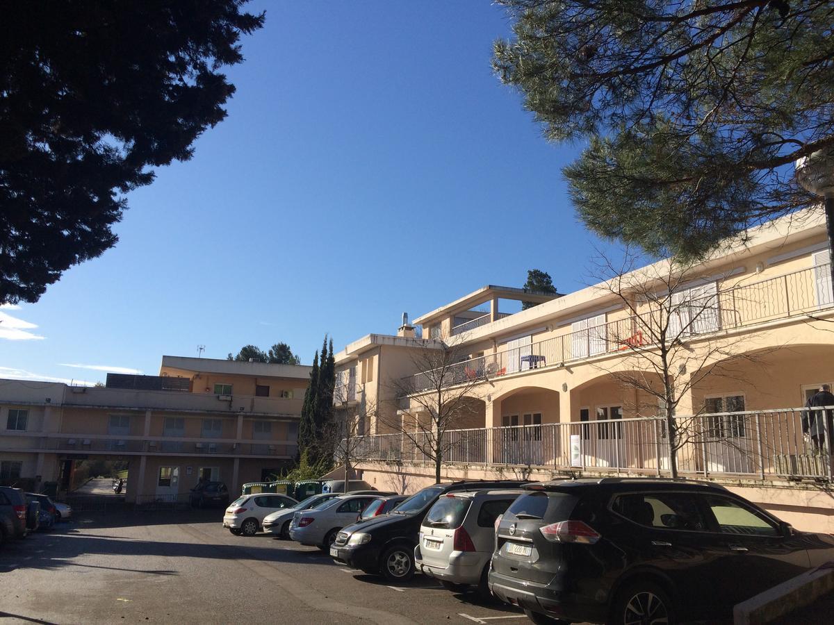 Auberge De Jeunesse Jas De Bouffan Aix-en-Provence Exteriör bild