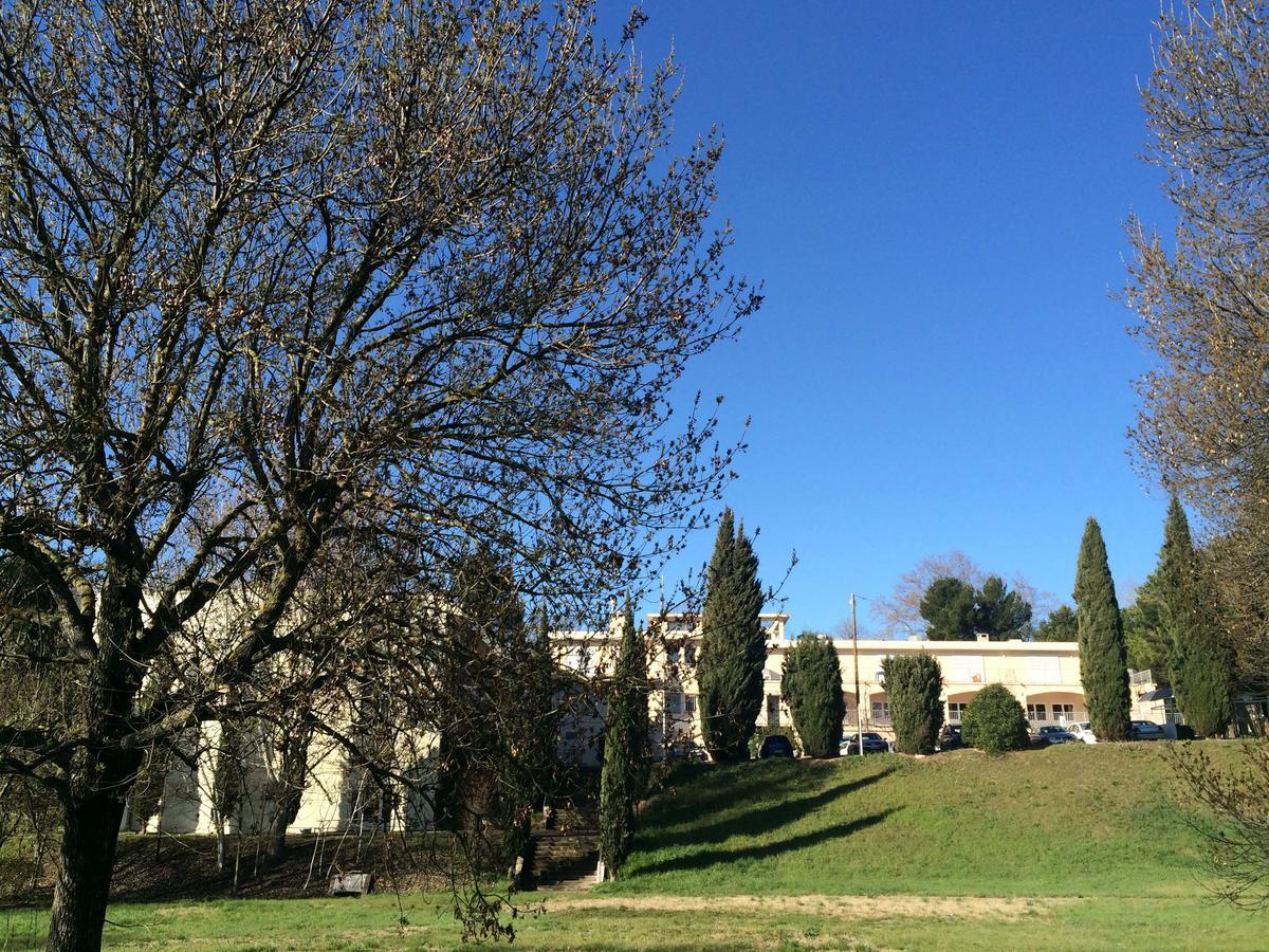 Auberge De Jeunesse Jas De Bouffan Aix-en-Provence Exteriör bild