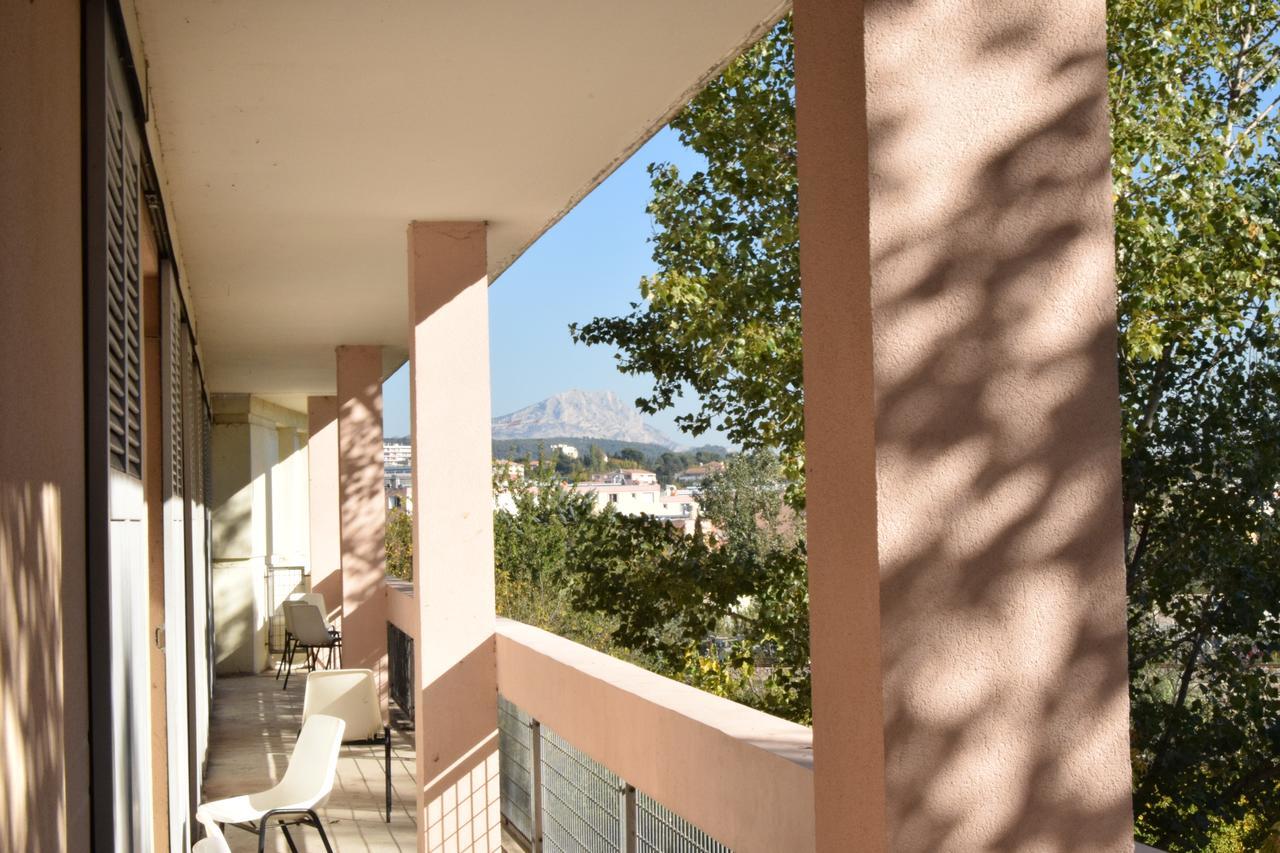 Auberge De Jeunesse Jas De Bouffan Aix-en-Provence Exteriör bild